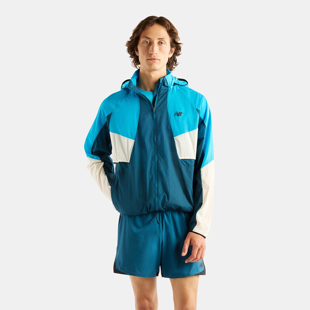 Imagen 0 de Cortavientos running de hombre RC New Balance Azul Océano