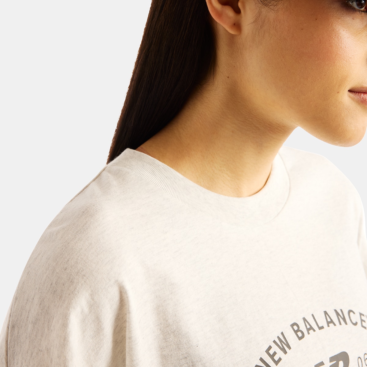 Imagen 4 de Camiseta casual de mujer Reimagined Oversized New Balance - Gris Gris