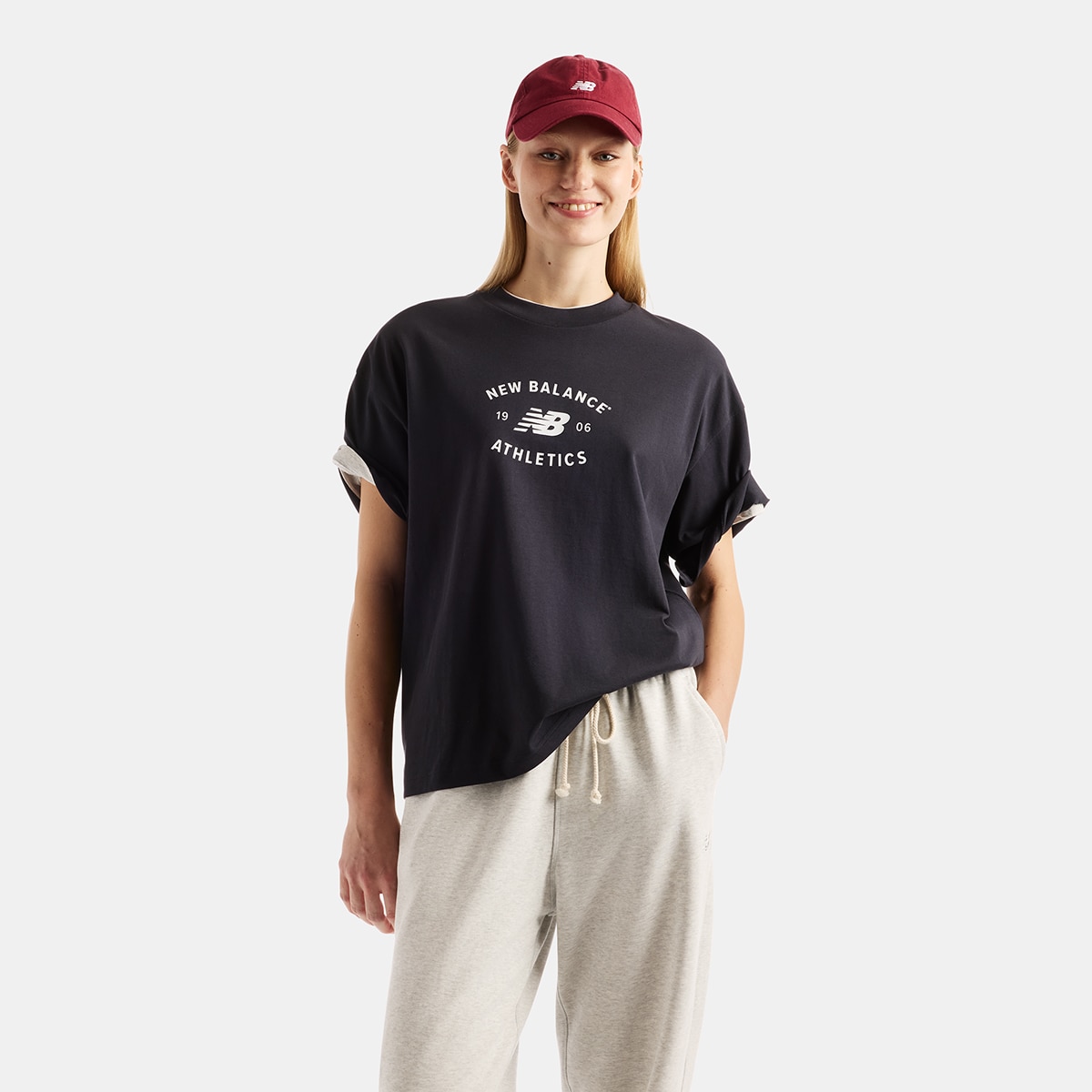 Imagen 0 de Camiseta casual de mujer Reimagined Oversized New Balance Antracita
