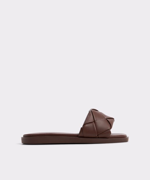 Imagen 0 de Sandalias planas de mujer con punta cuadrada