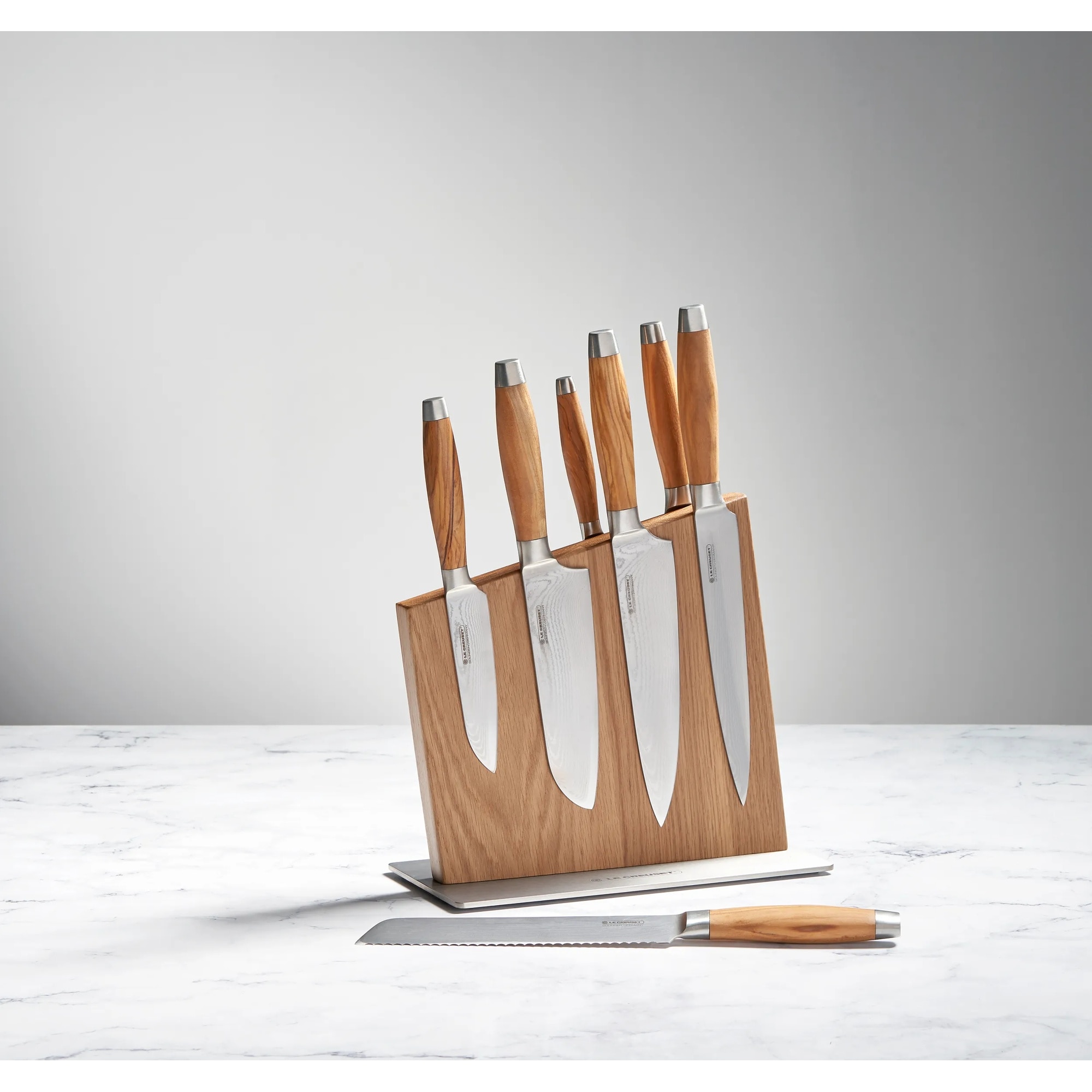 Cuchillo del chef con mango de madera de olivo LeCreuset - Gris 20 cm Gris-4