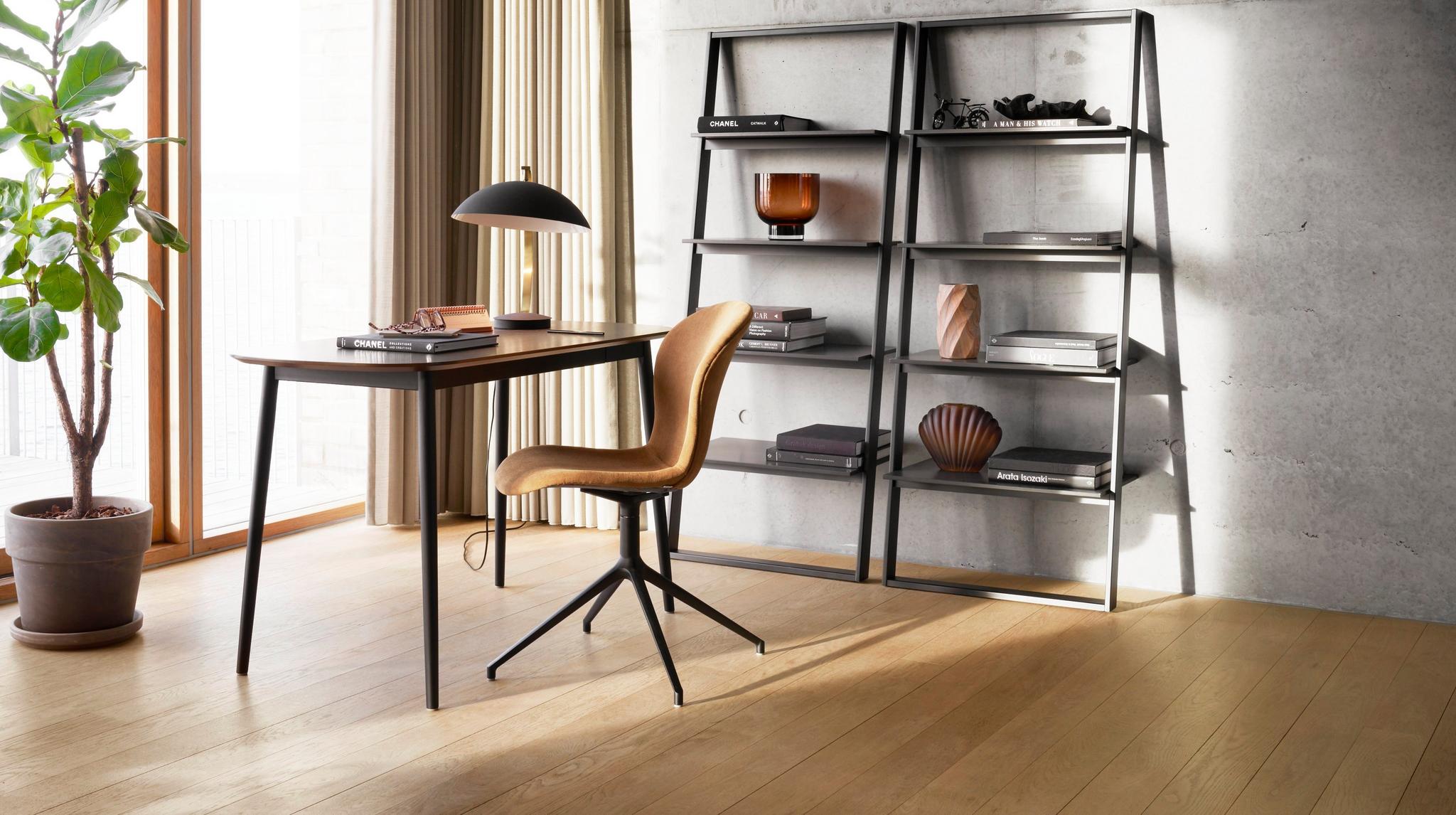 Imagen 6 de Pack de dos sillas Adelaide giratoria negra tela Napoli BoConcept - Oro Oro