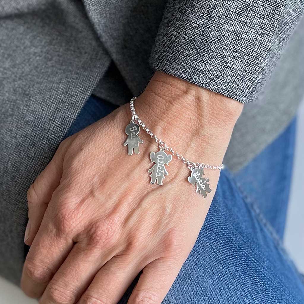Pulsera para mujer El Recién Nacido de plata con 3 siluetas de niño o niña grabadas con nombres - Blanco Blanco-2