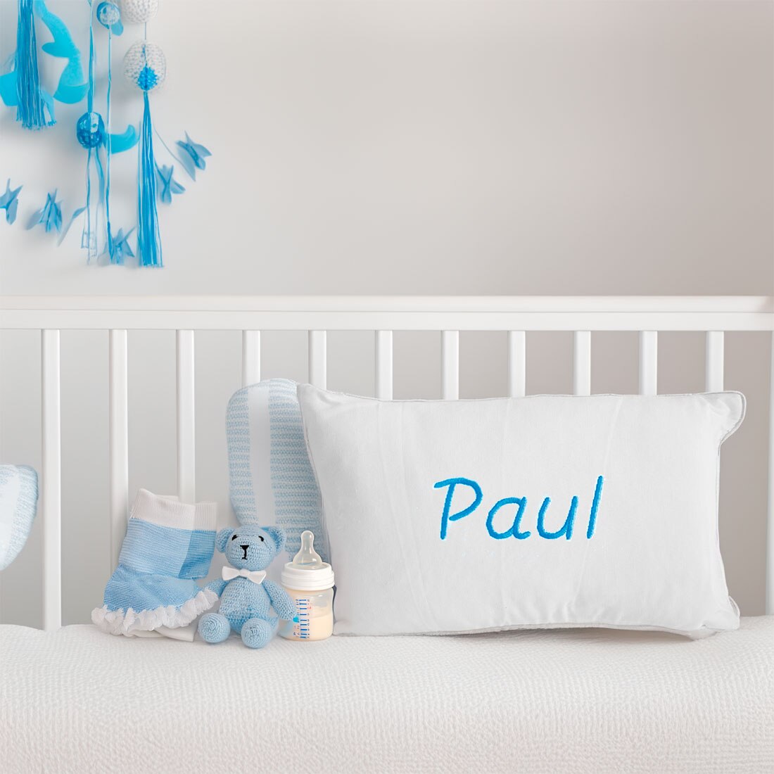 Cojín infantil rectangular El Recién Nacido personalizable con nombre bordado - Azul Azul-3