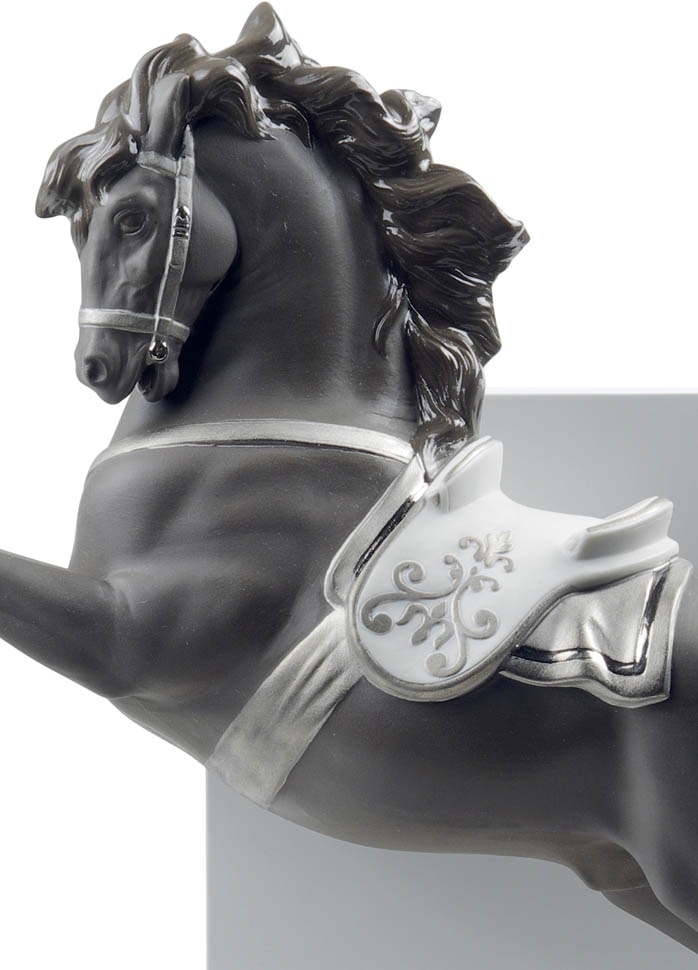 Imagen 2 de Figura Decorativa Caballo en pirouette. Lustre plata Lladró - Negro Negro