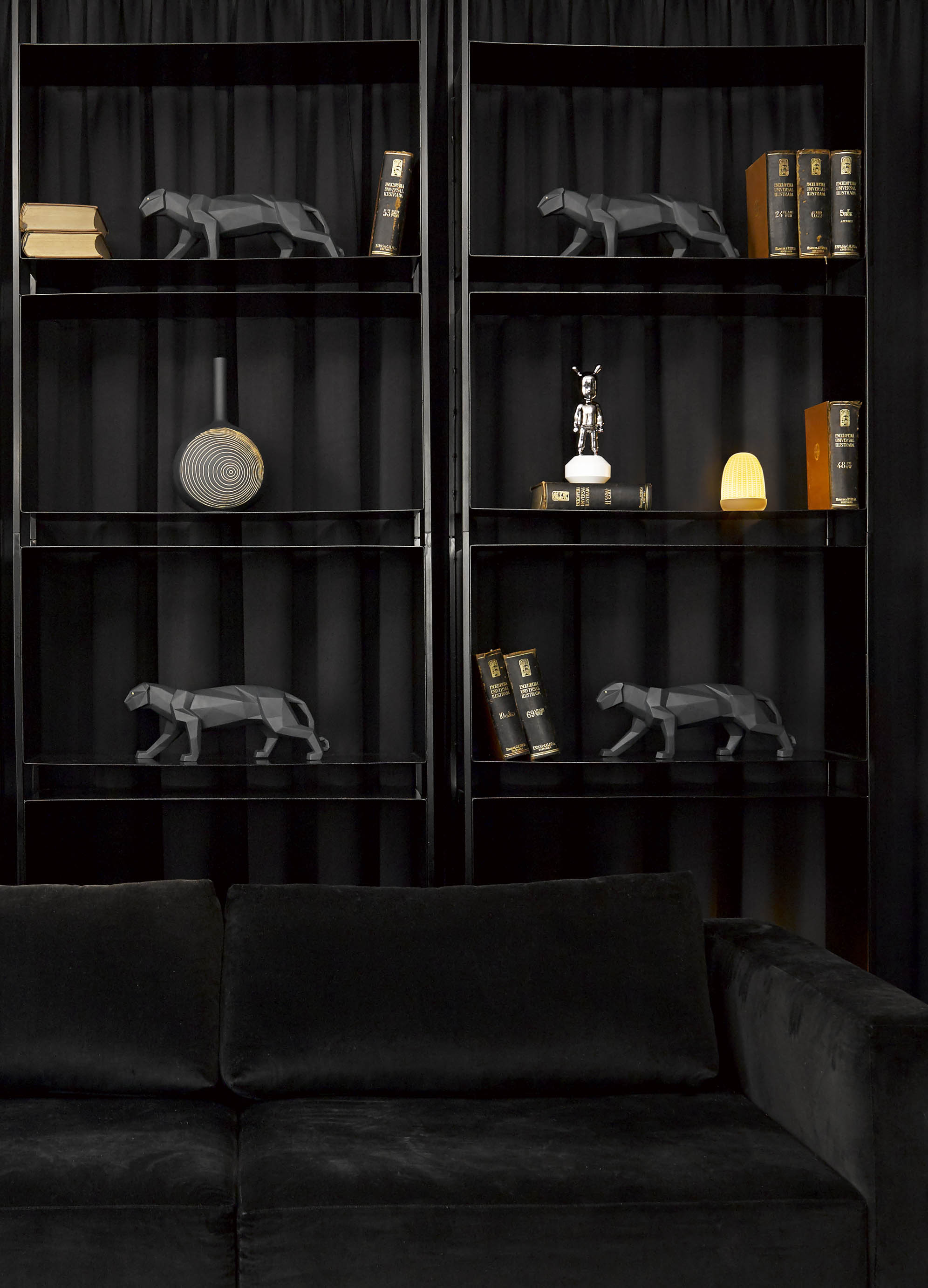 Imagen 4 de Figura Decorativa Pantera. Negro mate Lladró - Negro Negro