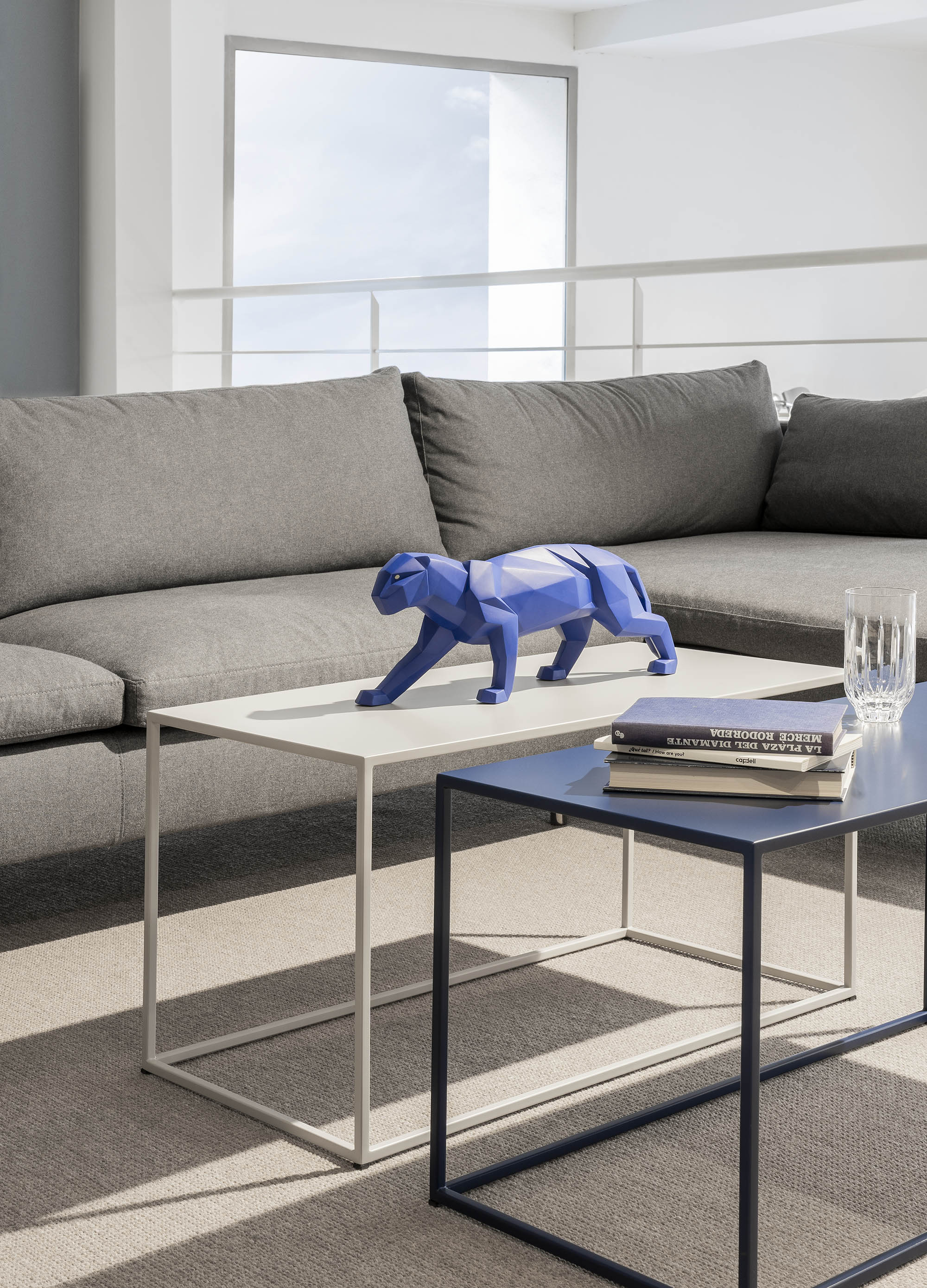 Imagen 2 de Figura Pantera. Azul mate Lladró - Azul Azul