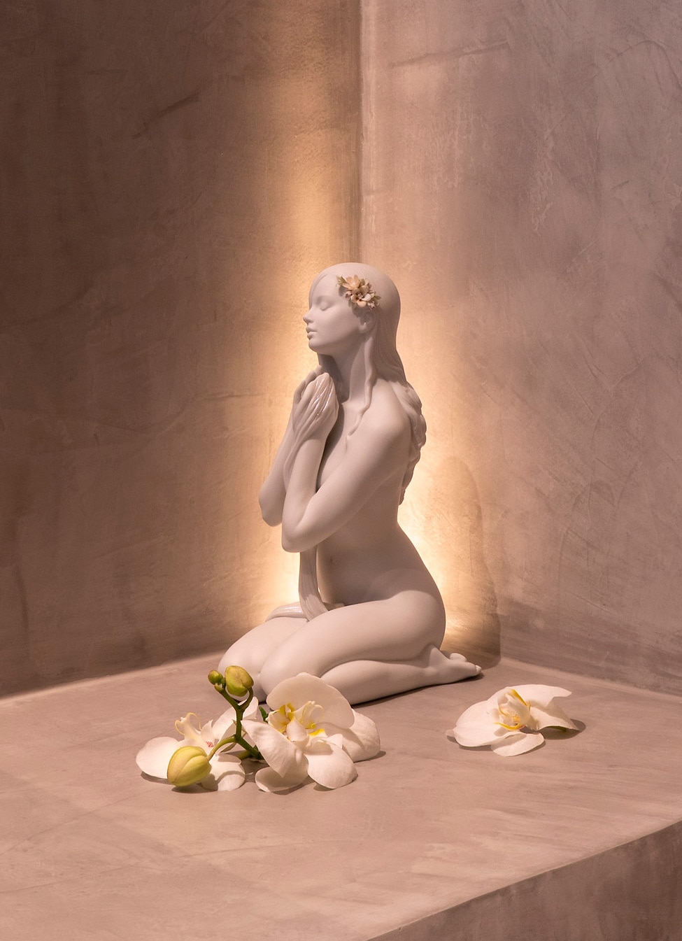 Imagen 2 de Figura mujer Paz interior Lladró - Blanco Blanco