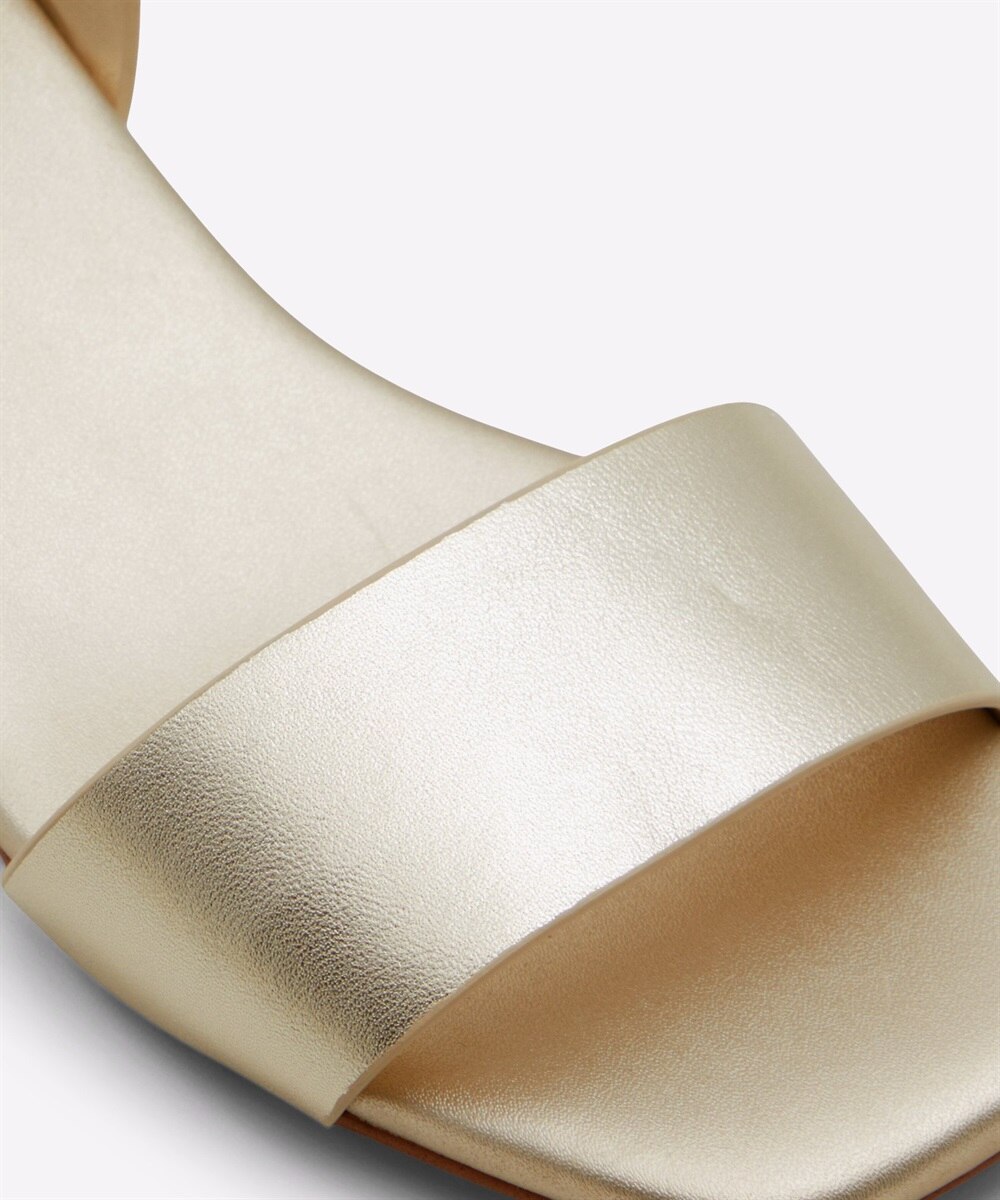 Sandalias planas de mujer con punta cuadrada - Aldo - Oro Oro-7