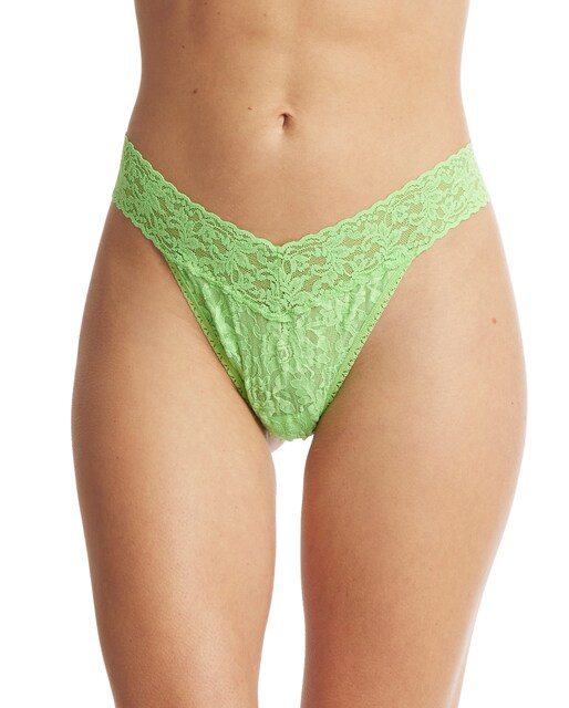 Imagen 0 de Tanga de encaje de talle alto en forma de V