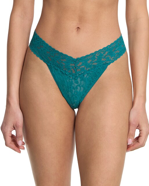 Imagen 0 de Tanga de encaje de talle alto en forma de V