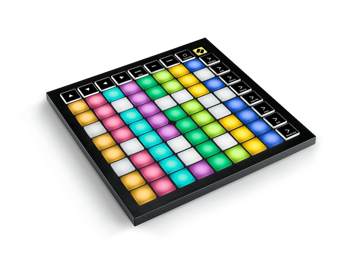 Controlador Novation Launchpad X Negro-1