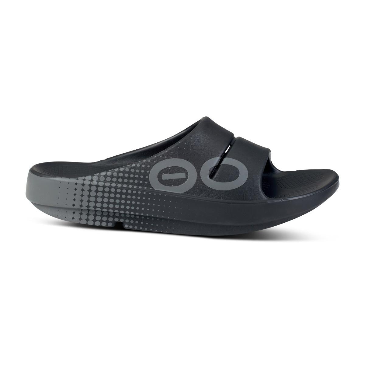 Imagen 0 de Sandalias unisex Ooahh Sport Oofos Negro
