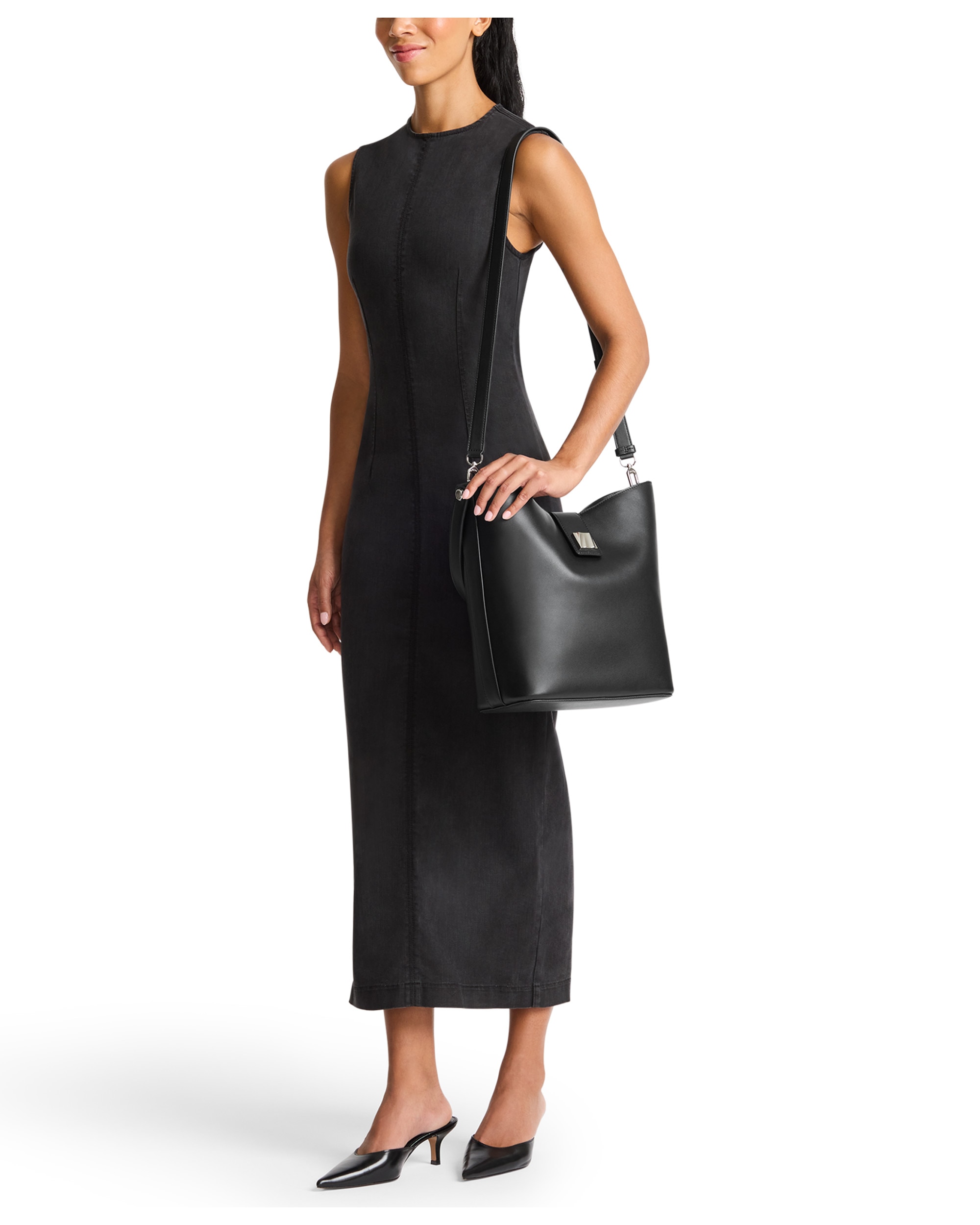 Imagen 2 de Bolso bucket mediano olas de piel con correa ajustable - Tumi - Negro Negro
