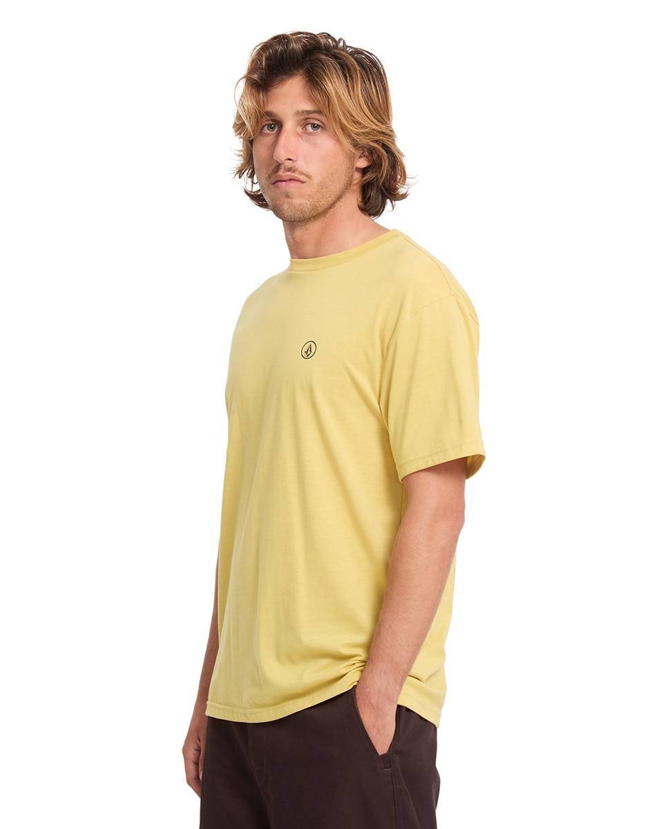 Imagen 4 de Camiseta de hombre de manga corta y cuello redondo - Volcom - Mostaza Mostaza