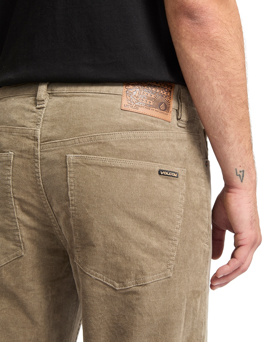 Imagen 5 de Pantalón de pana de hombre con corte regular y cinco bolsillos - Volcom - Marrón claro Marrón claro