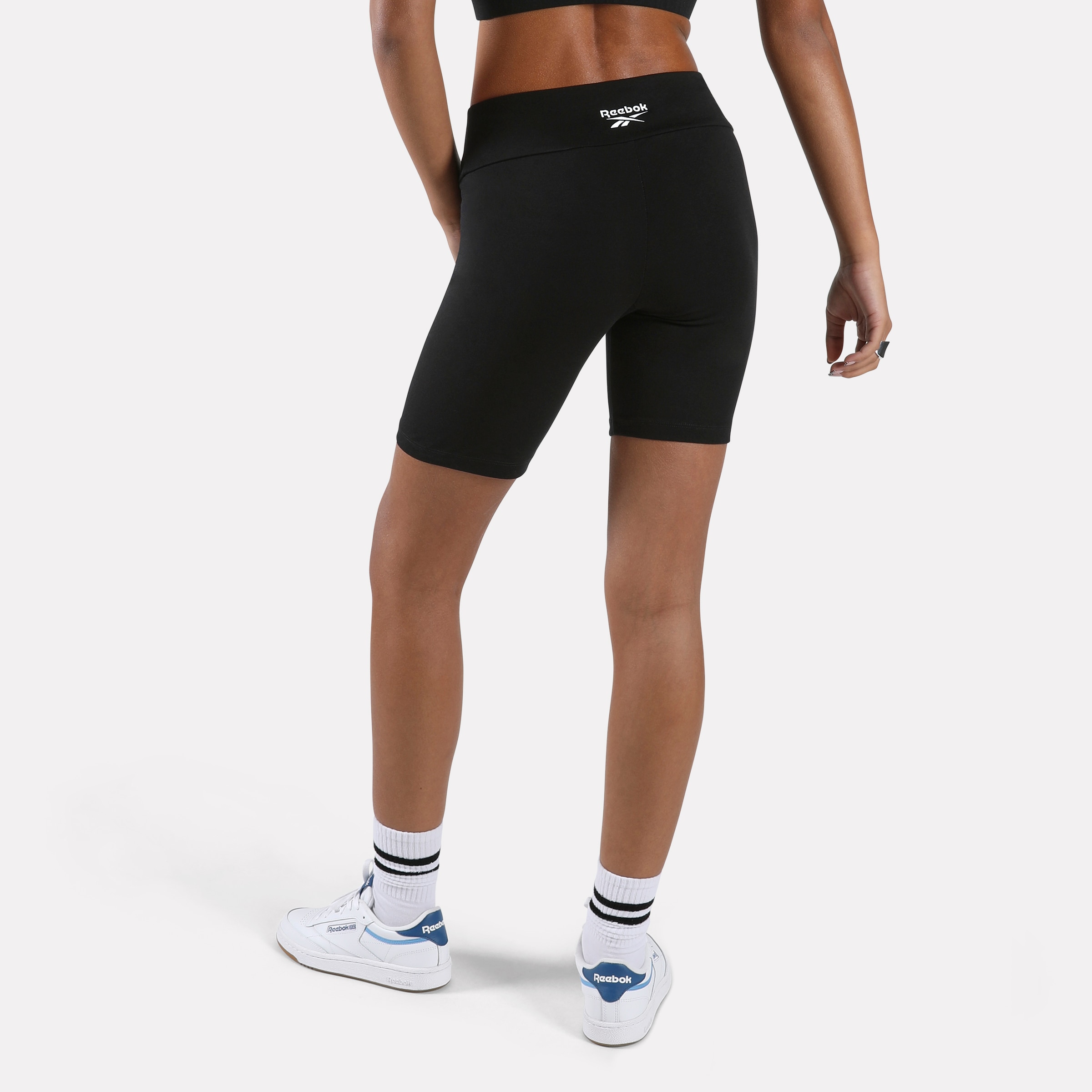 Imagen 2 de Short de mujer Frida Small Logo Cycle REEBOK - Negro Negro