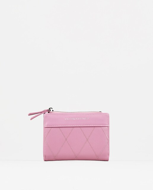 Imagen 0 de Billetera de mujer mediana con textura soft color rosa