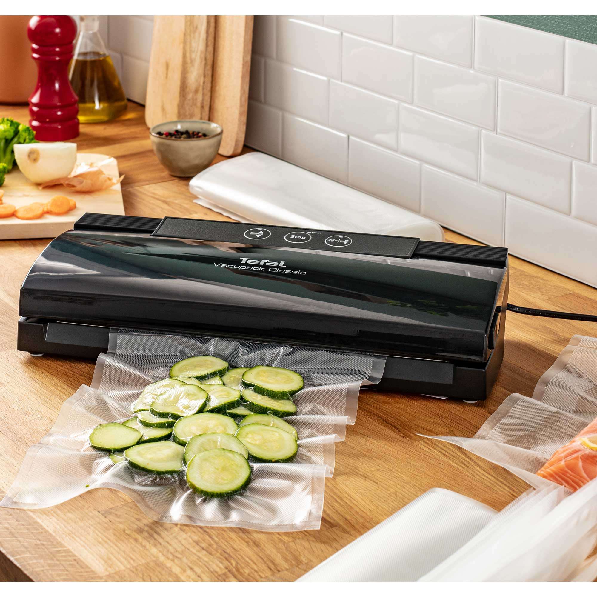 Envasadora al vacío Tefal VT254 Vacupack Classic con 18 bolsas de dos tamaños - Negro Negro-3