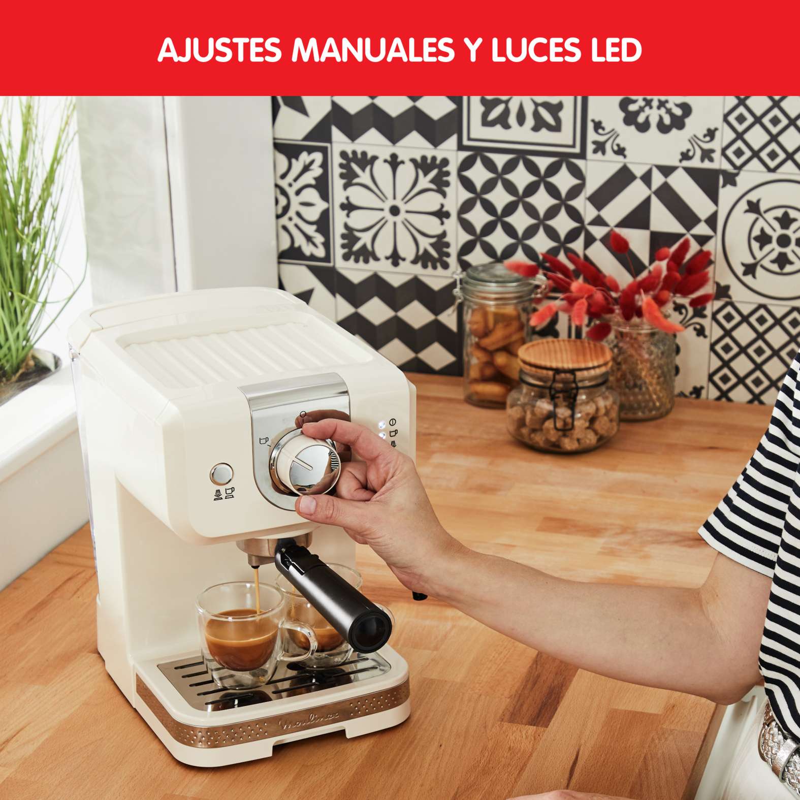 Imagen 4 de Cafetera espresso Moulinex Opio Solei XP330 Ajustes Manuales, 15 Bares - Beige Beige