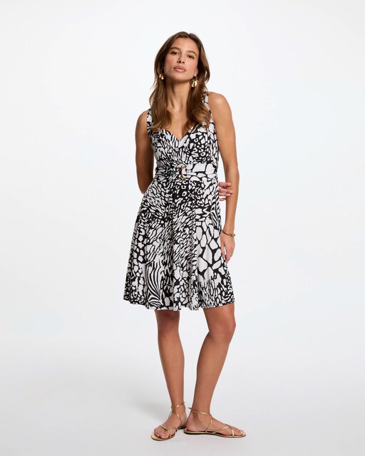 Imagen 0 de Vestido entallado estampado