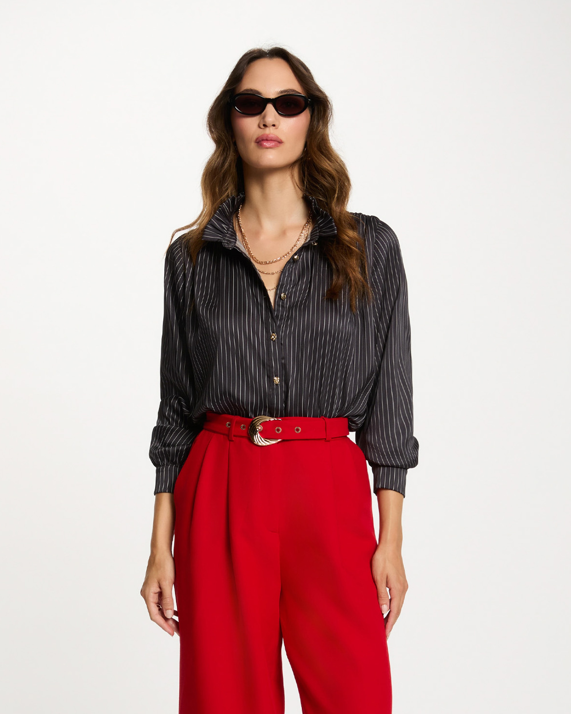 Morgan - Camisa de mujer satinada de rayas.