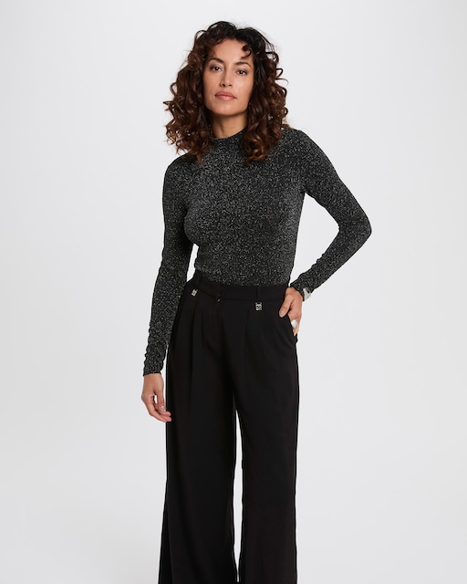 Imagen 0 de Camiseta de mujer corta de cuello alto