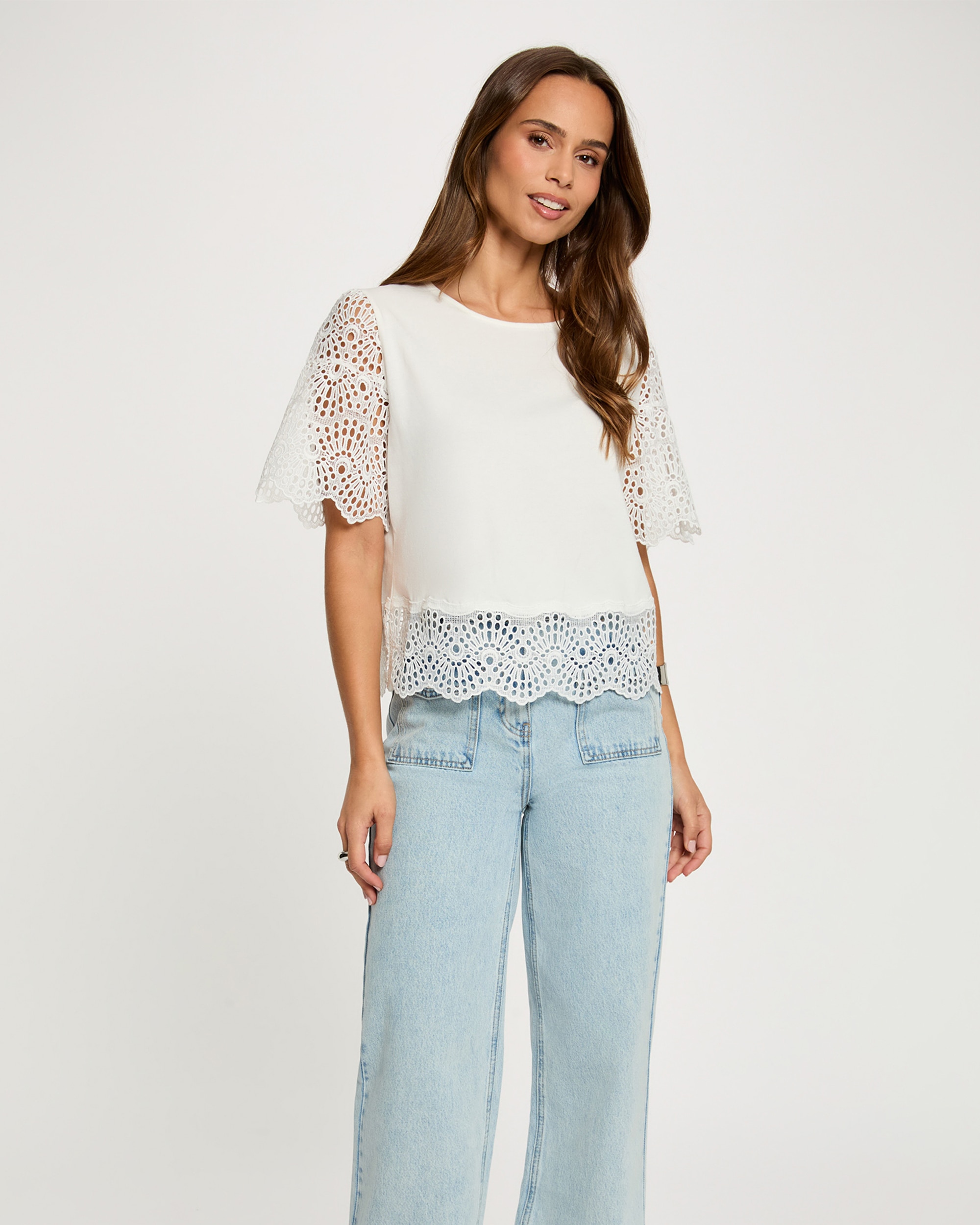 Morgan - Camiseta de mujer de encaje con cuello redondo.