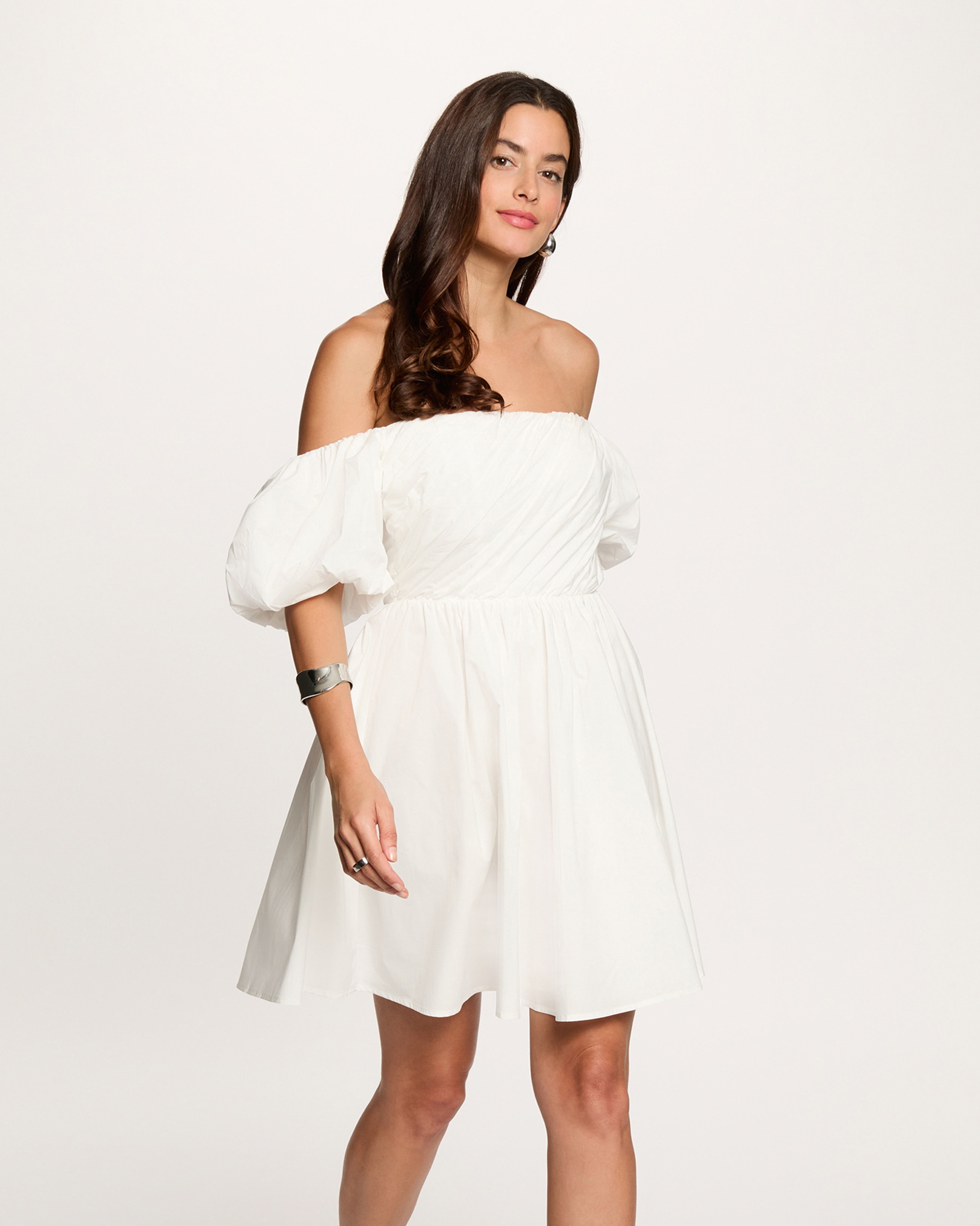 Imagen 0 de Vestido corto con mangas abullonadas Blanco