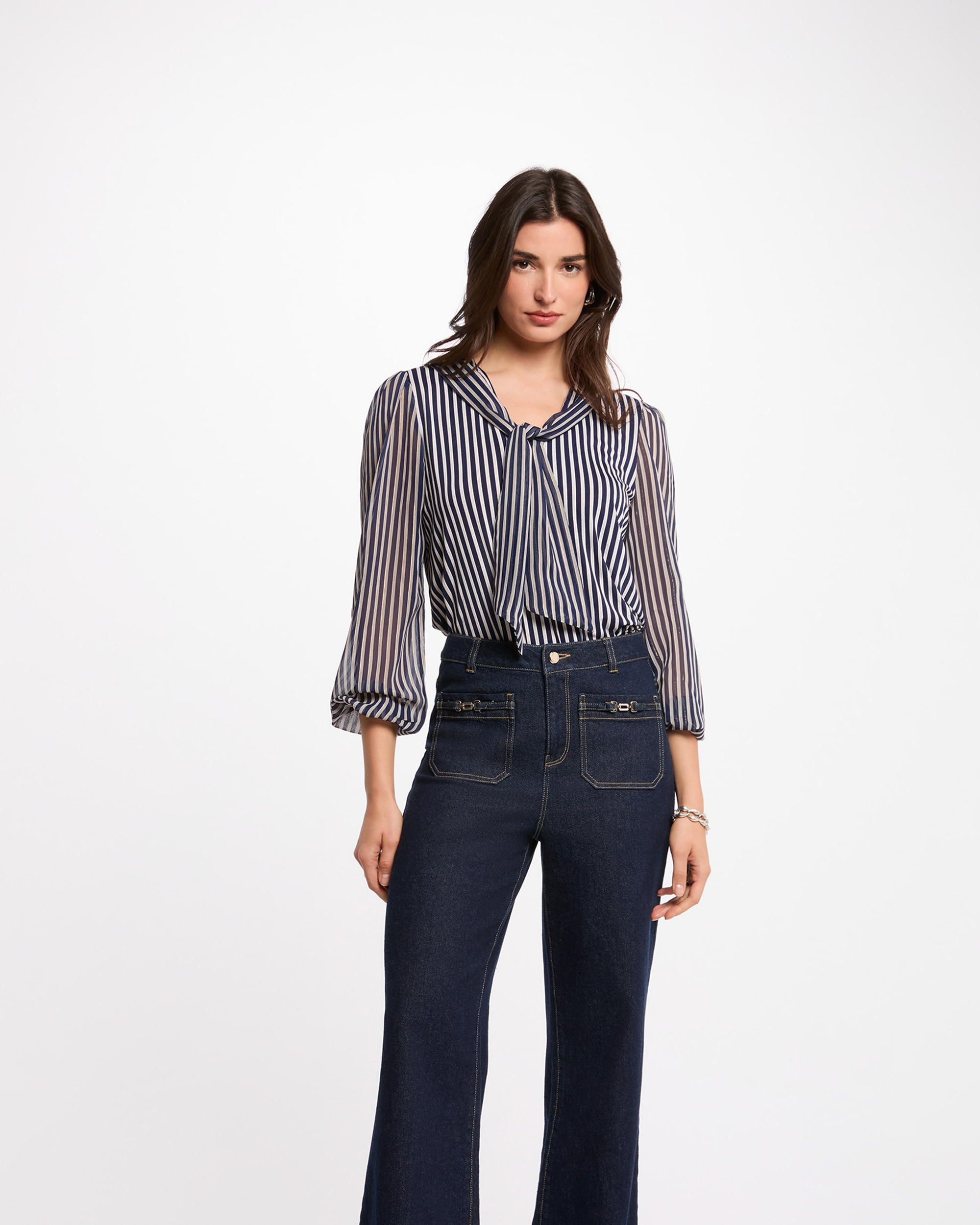 Morgan - Blusa de mujer con cuello lazado y manga francesa.