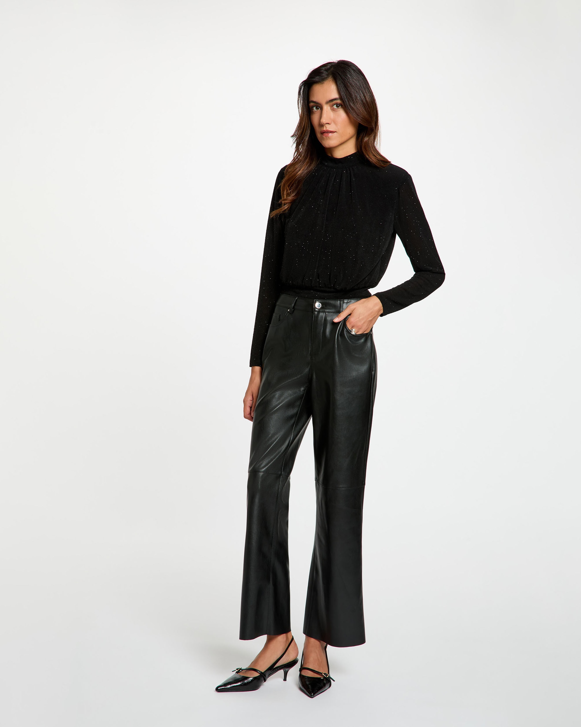 Imagen 3 de Camiseta de mujer con cuello alto y detalles de strass - Morgan - Negro Negro