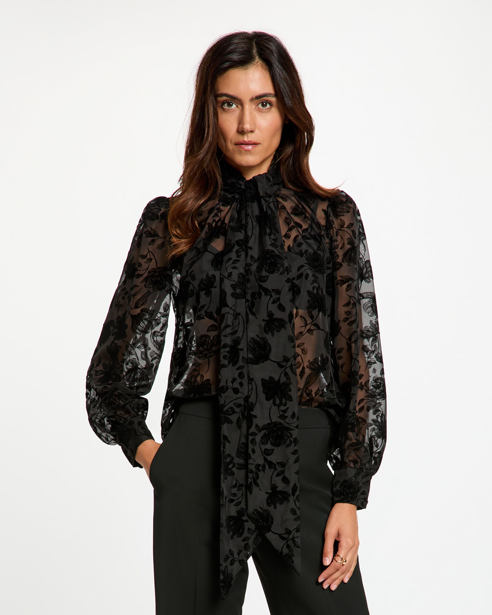 Imagen 1 de Blusa de mujer con estampado floral de encaje - Morgan - Negro Negro
