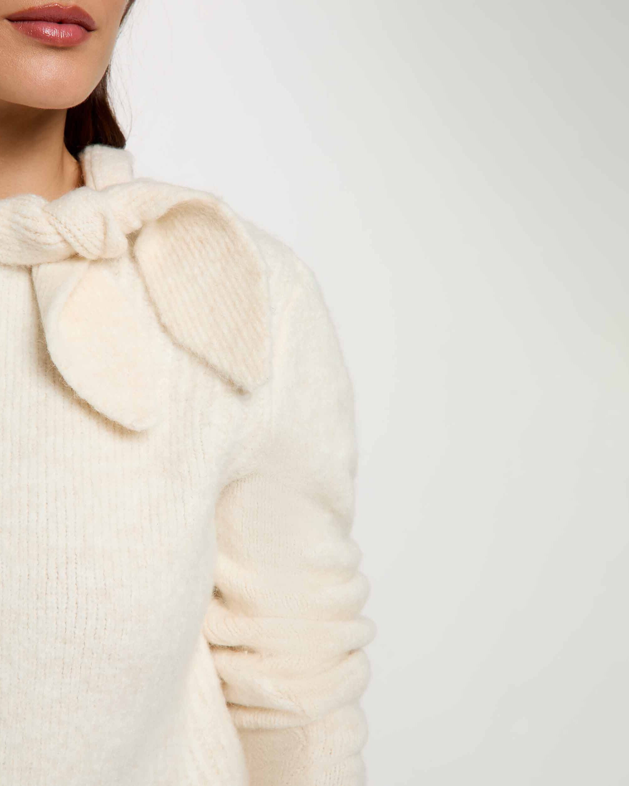 Imagen 5 de Jersey de mujer con cuello con lazo - Morgan - Marfil Marfil