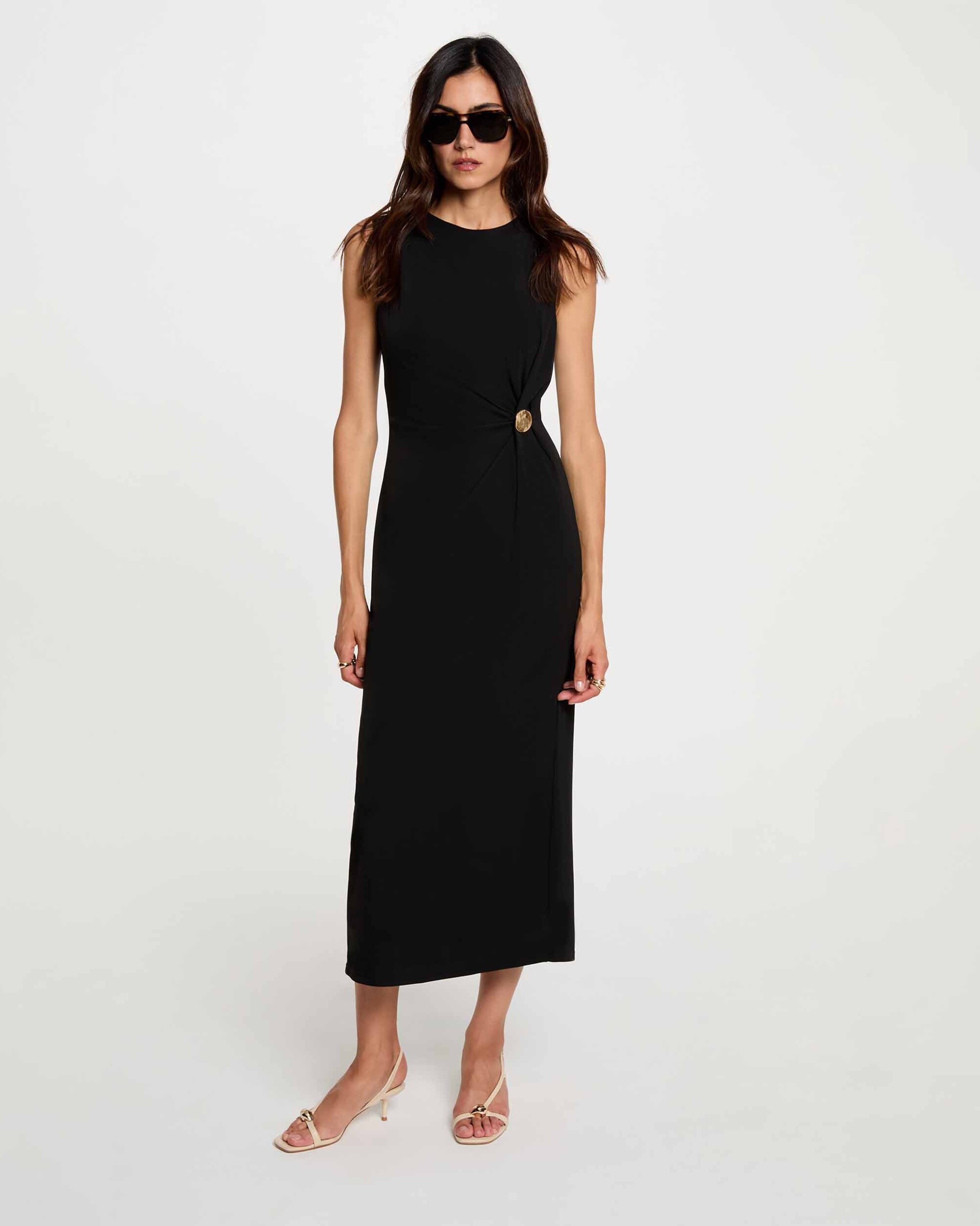 Imagen 0 de Vestido largo con cintura con hebilla Negro