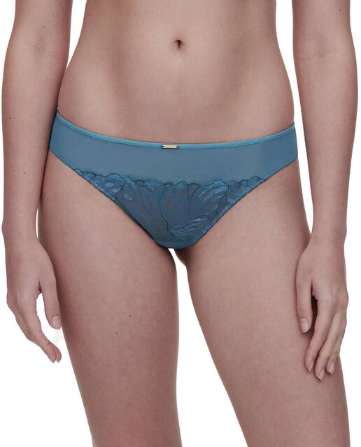 Imagen 0 de Tanga con encaje floral y transparencias línea Legend