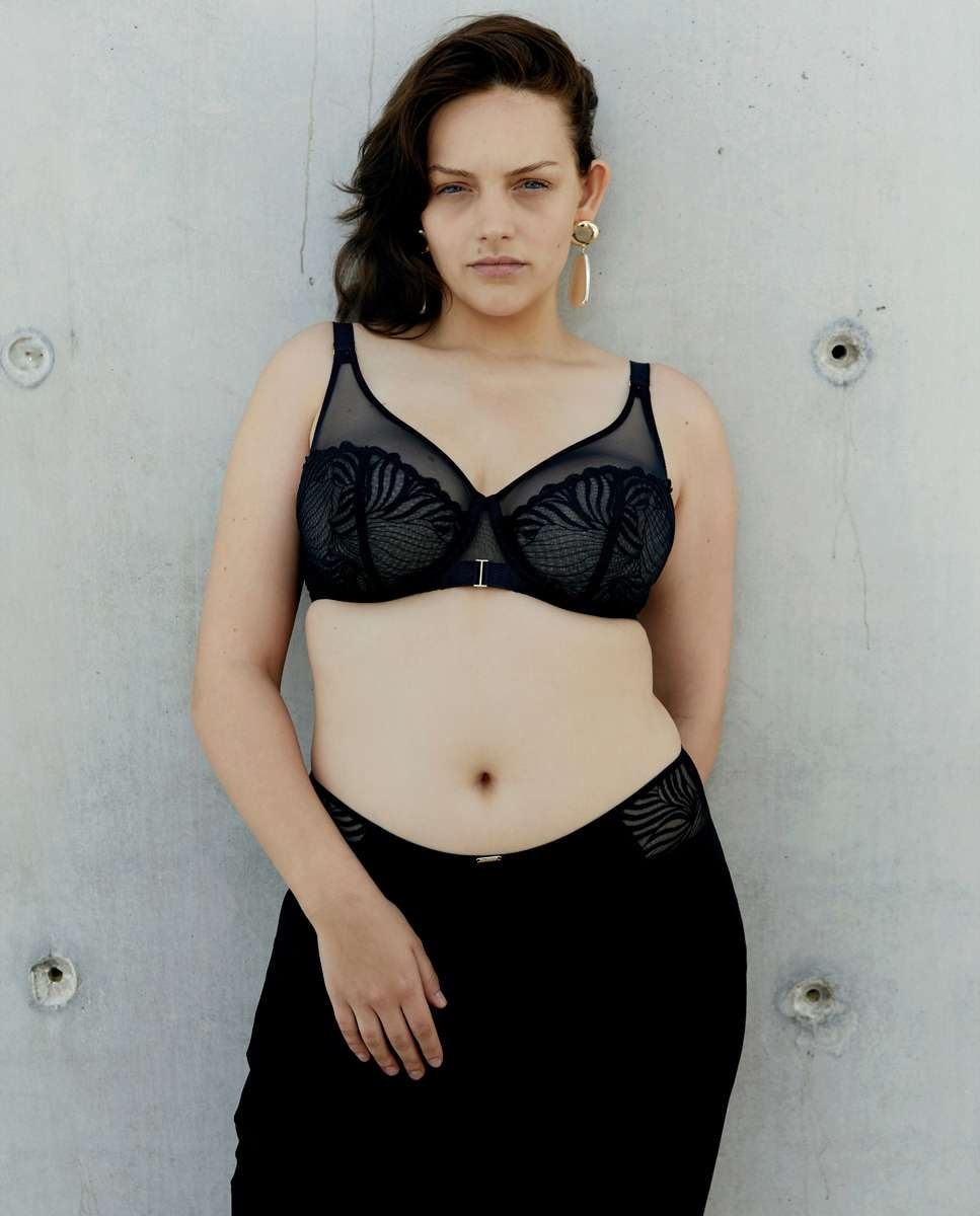 Sujetador con aros de mujer de capacidad con encaje floral y transparencias línea legend - Chantelle - Negro Negro-4