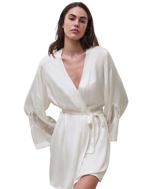 Imagen 0 de Bata Kimono tacto sedoso con encaje floral y transparencias línea Legend
