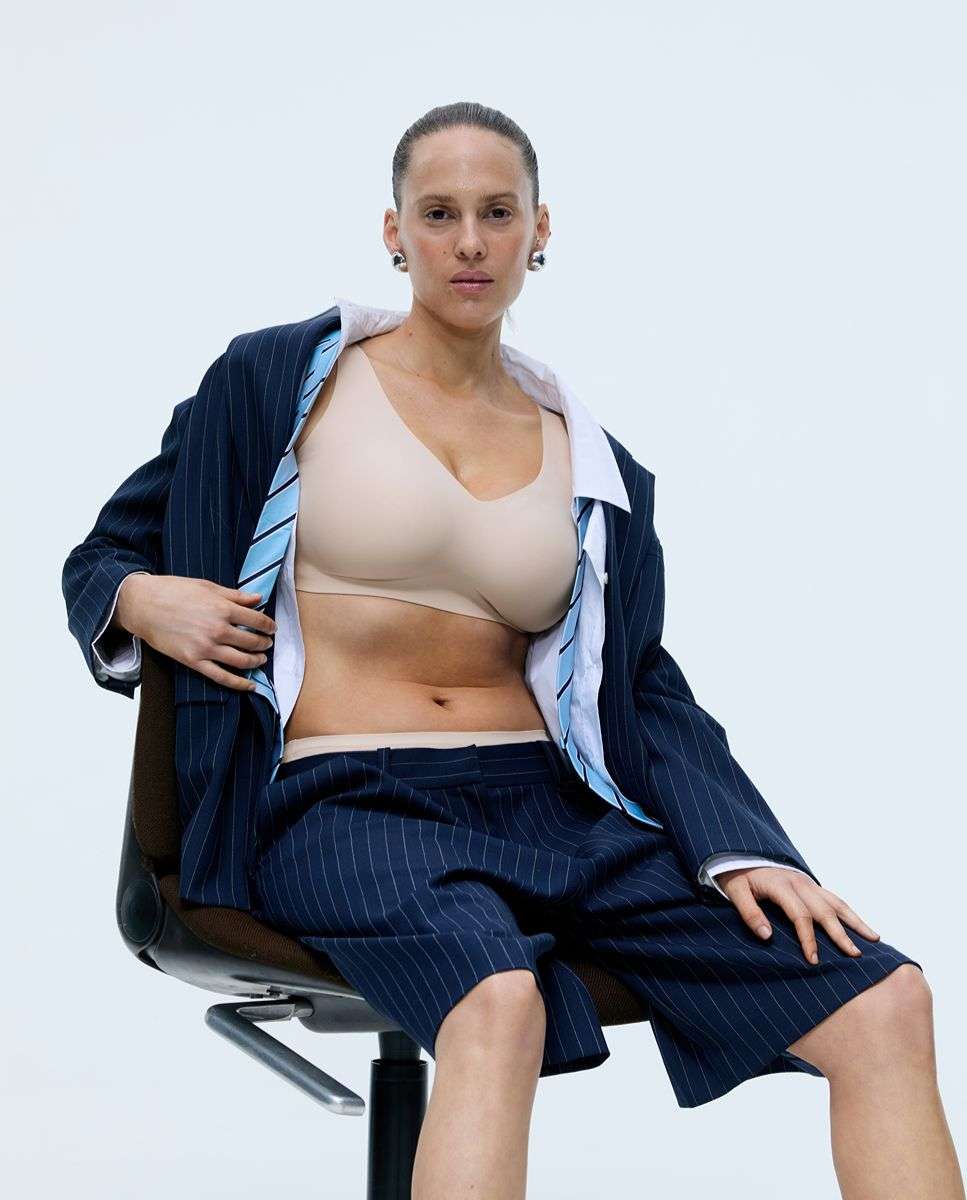 Sujetador sin aros de mujer con escote v de alta sujeción de la línea soft stretch power - Chantelle - Beige Beige-4
