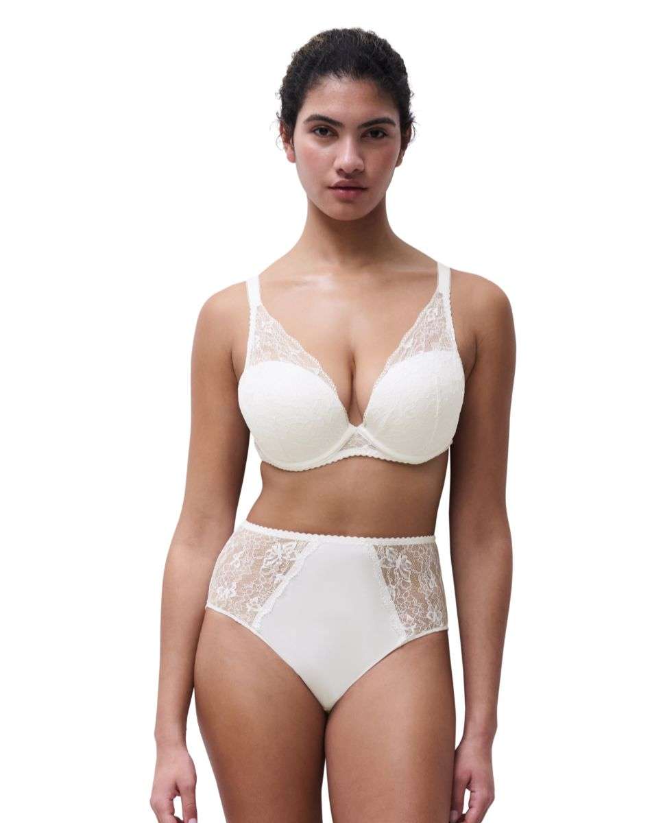 Sujetador con aros con relleno y efecto realce de mujer con encaje floral suave con un diseño moderno y cómodo de la línea kiss - Chantelle - Crudo Crudo-3