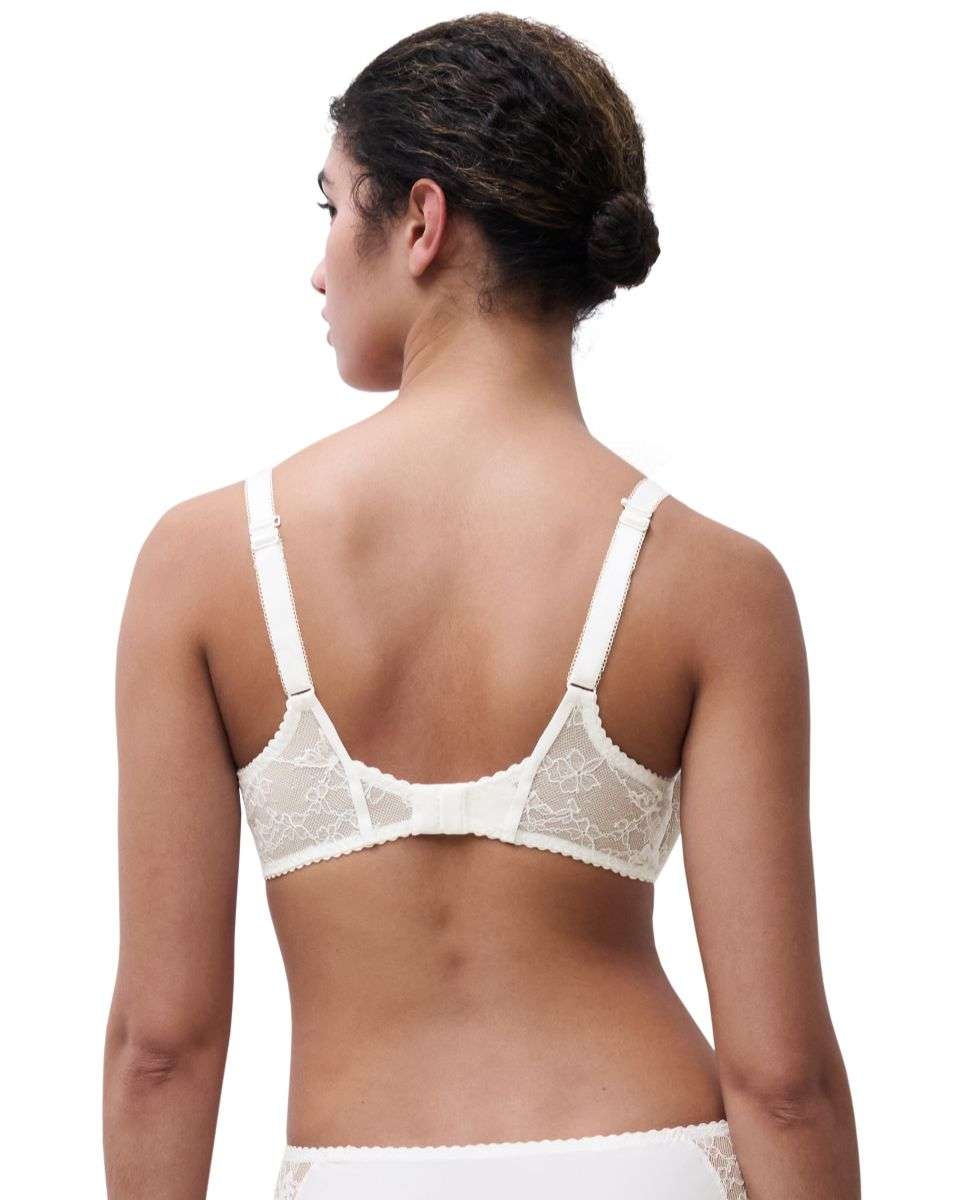 Sujetador con aros cubriente de mujer con encaje floral suave con un diseño moderno y cómodo de la línea kiss - Chantelle - Crudo Crudo-2