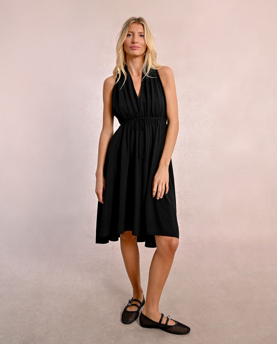 Vestido liso con escote halter asimétrico