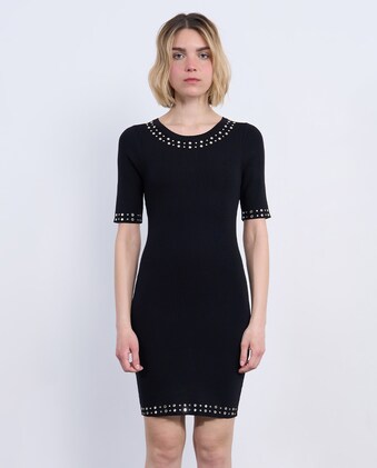 Vestido de manga corta ajustado con detalles · Lili Sidonio · El