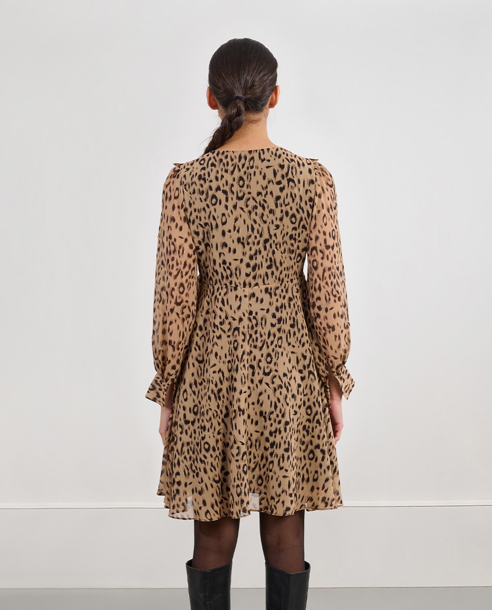 Vestido corto de manga larga con estampado · Lili Sidonio · El