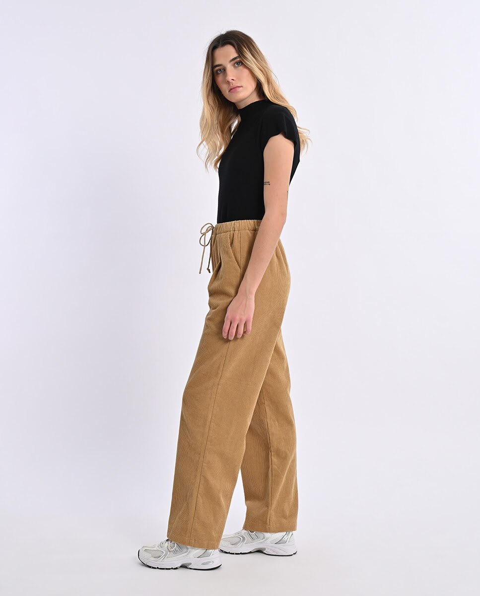 Pantalón de mujer largo detalle pliegues - Lili Sidonio - Marrón claro Marrón claro-3