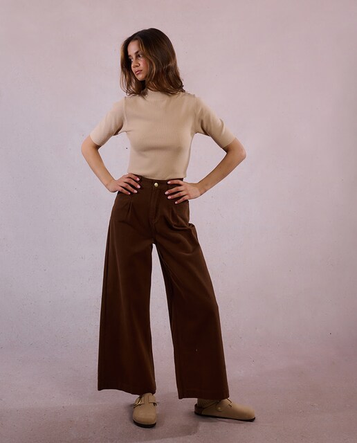 Imagen 0 de Pantalón de mujer largo perneras anchas