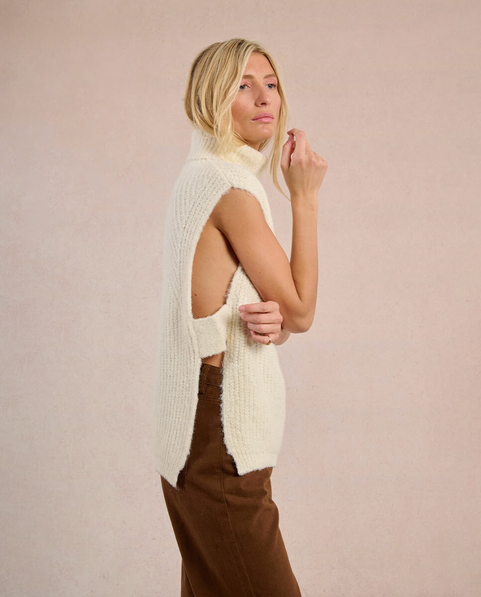 Jersey de mujer sin manga con aberturas - Molly Bracken - Crema Crema-6