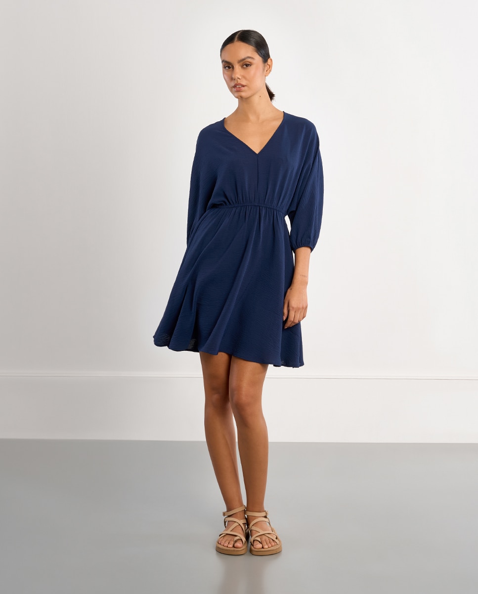 Lili Sidonio - Vestido corto de manga larga detalle pliegues.