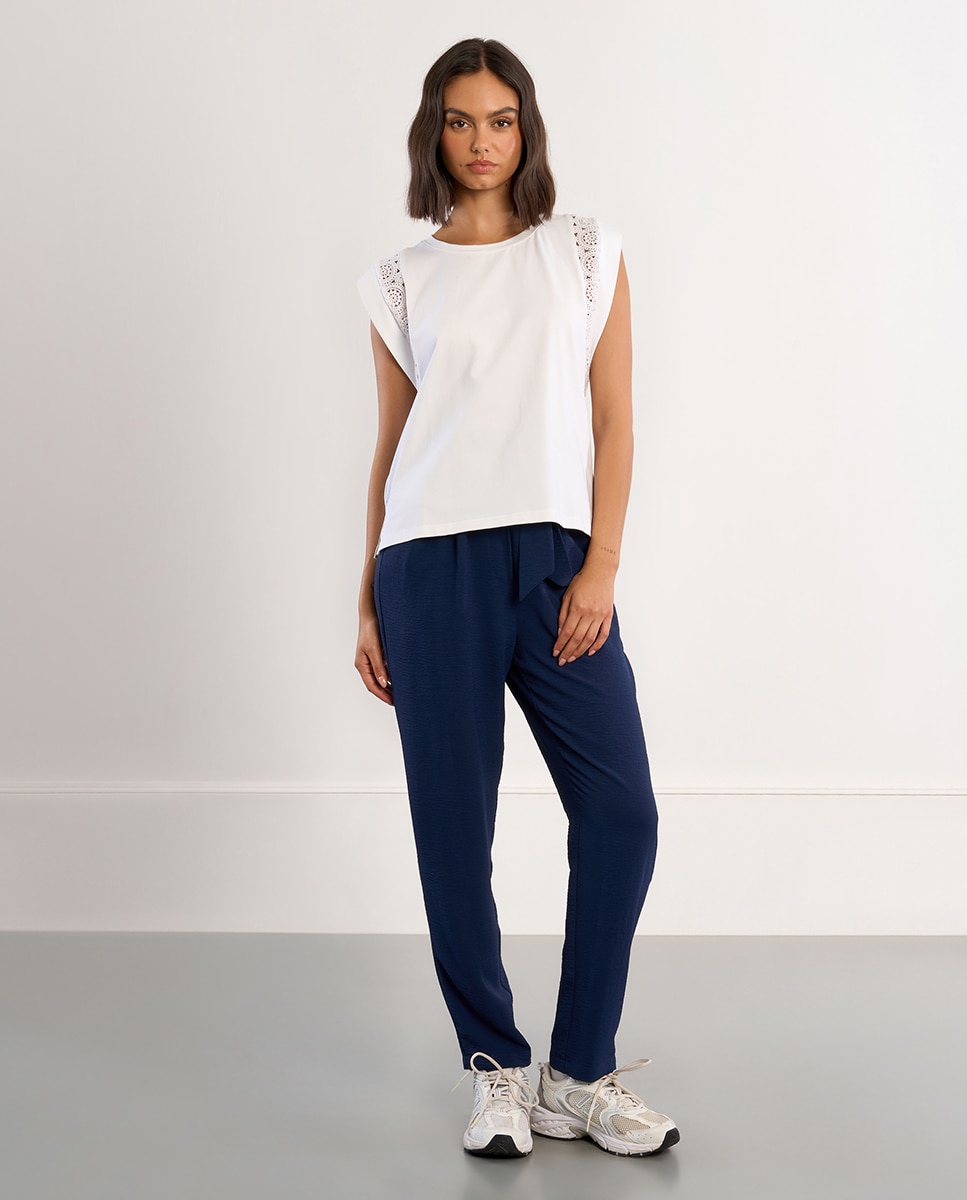 Lili Sidonio - Camiseta de mujer de manga corta amplia con detalles bordados.