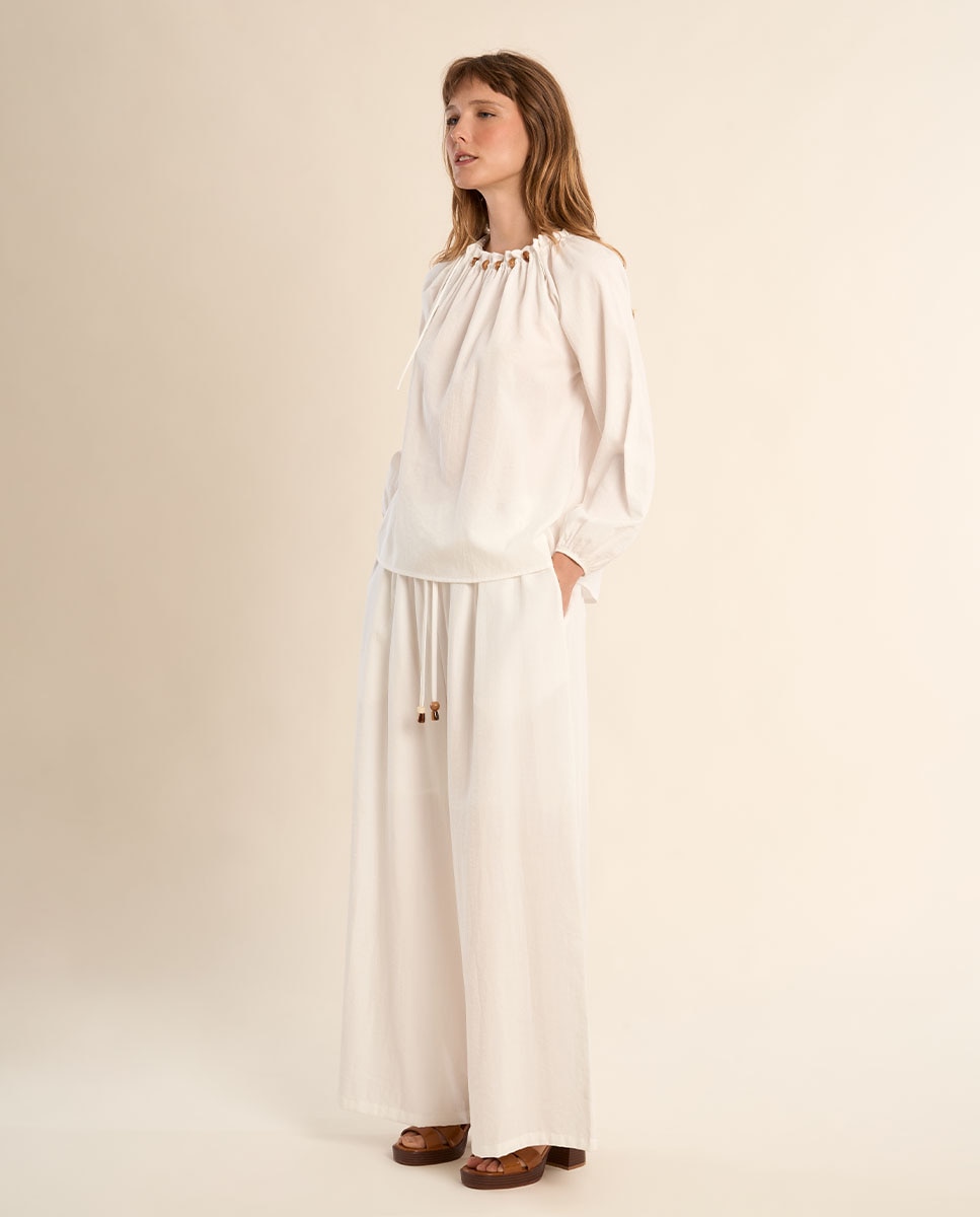 Molly Bracken - Blusa de mujer de manga larga detalle abalorios.