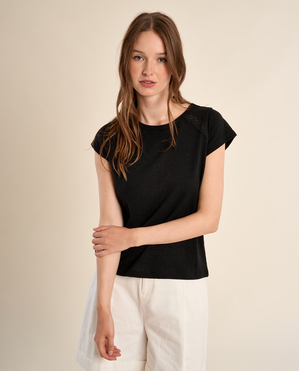 Camiseta de mujer de manga corta detalles bordados - Molly Bracken - Negro Negro-4